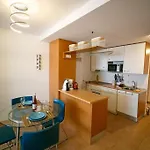 アパート Spacious And Comfortable Paraiso Ii